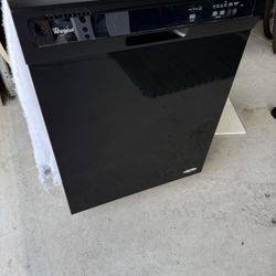 Whirlpool Dishwasher 