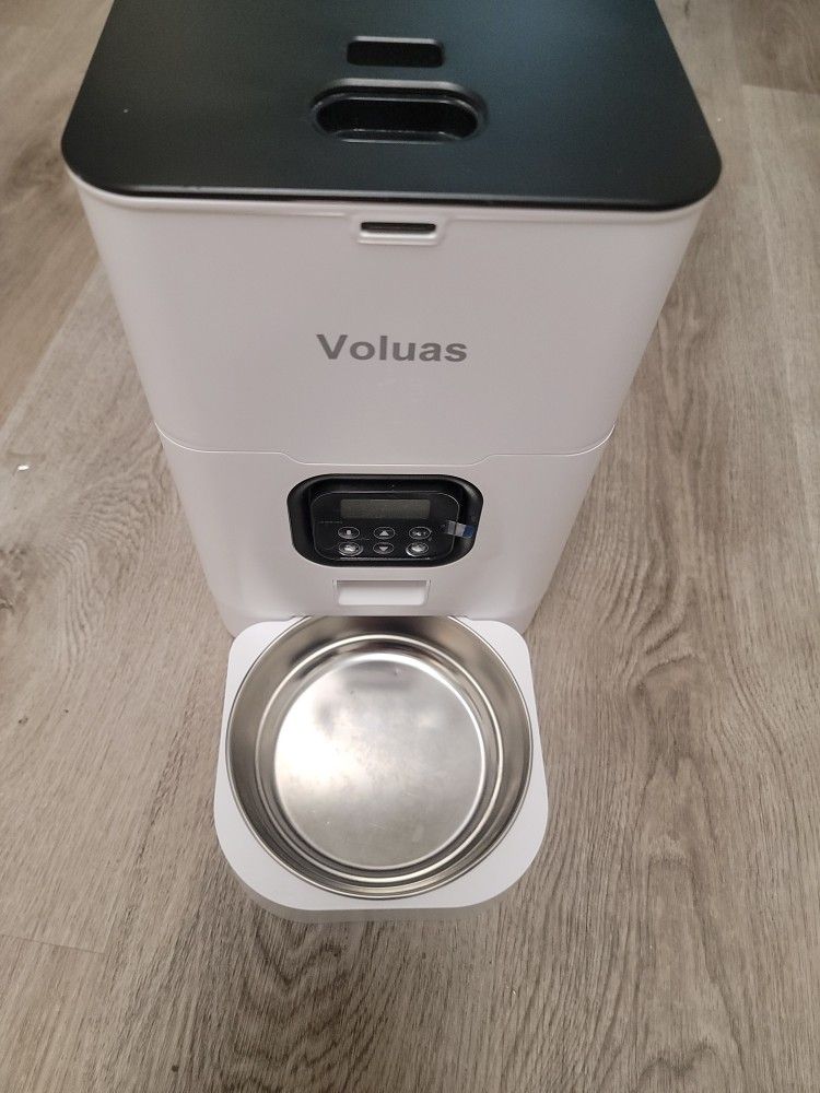 Pet Feeder