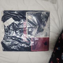 Boys Long Sleeve Shirt Size 10, Blue Boys Sweater Size 8 And A Beanie, Everything For 15 Dllrs 