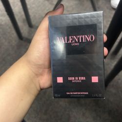Valentino Born In Roma Uomo Eau de Parfum Intense