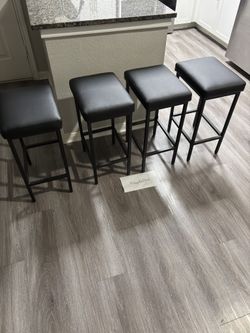 Bar Stools (25 Inch Height)