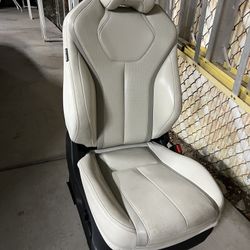 Infiniti Q60 Full Seats 
