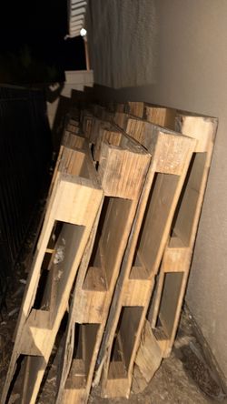 60 FREE PALLETS and 30 “5x10ft SUB-FLOOR for FREE- ALL OR NOTHING!