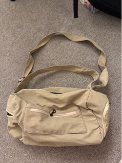 Large multi-functional travel bag
