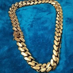 Excellent condition(157)76