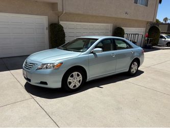 TOTOTA CAMRY