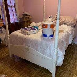 Poster Bed, Full Size