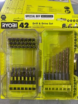 RYOBI Drill set