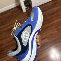 Gucci Authentic New Size 8.5 Men 