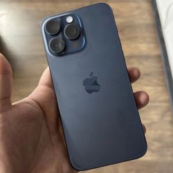 Apple iPhone 15 Pro Max - 512GB - Factory Unlocked (Excellent Condition) Condition: Excellent Storage: 512GB Color Natural Titan