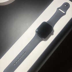 Apple Watch SE Space Gray Aluminum 