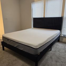 QUEEN SIZE BED 