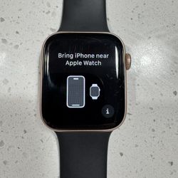 Apple Watch Series 5 44mm