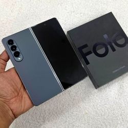Samsung Galaxy Z Fold 4 Unlocked, FREE Smartwach/ Headphones. Pay $1 Today Rest in payments. NO CREDIT NEEDED FINANCING