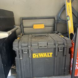 Dewalt rolling Tool Box