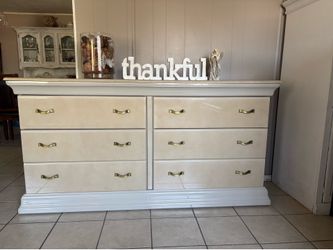 WOOD LONG DRESSER