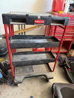Rubbermaid Commercial Ladder Cart / Rolling Utility Tool Organizer