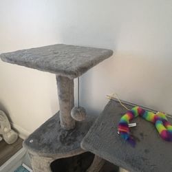 Cat Tower With 3 Scratchers 