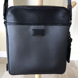 TUMI  Carbon Shoulder Bag Men’s S1 W/ Organiser & Padded Compartment For Tablets.