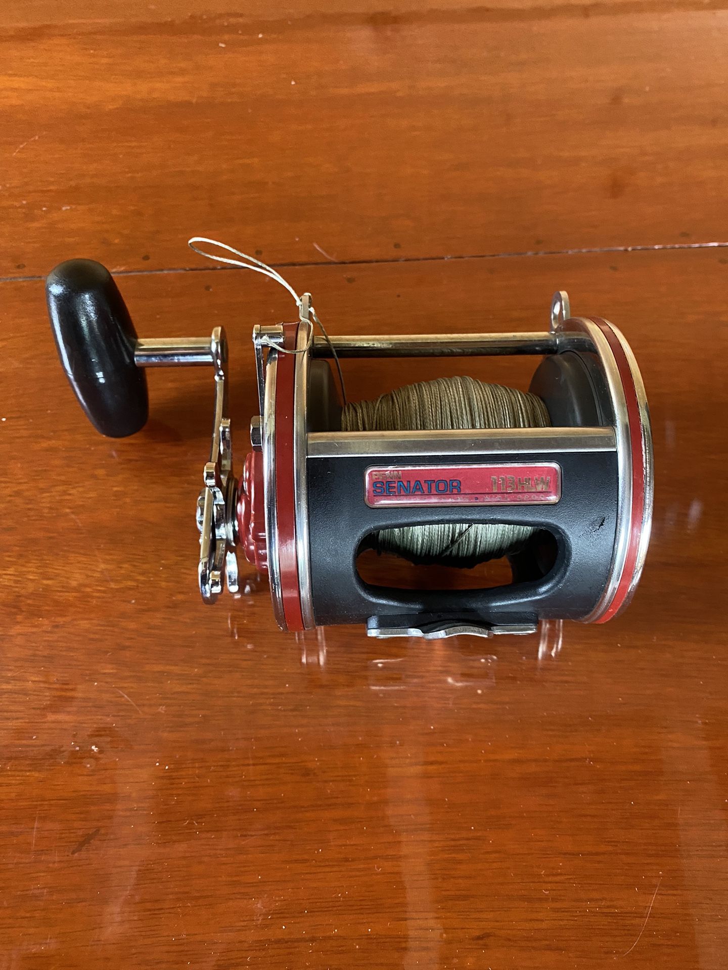  Penn Senator 113HLW Wide Spool - Like New