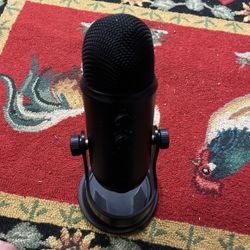 Blue Yeti Blackout (good Condition)