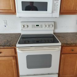 GE White Range And Microwave