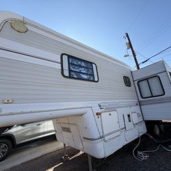1992 Newmar Fifth Wheel 