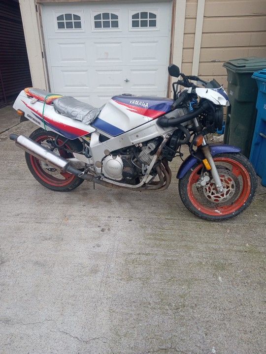 Yamaha 600