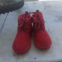 Size 12  Ugg Kid Shoes Red Like New