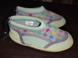 Toddler Swim Shoes! Size 7! New!