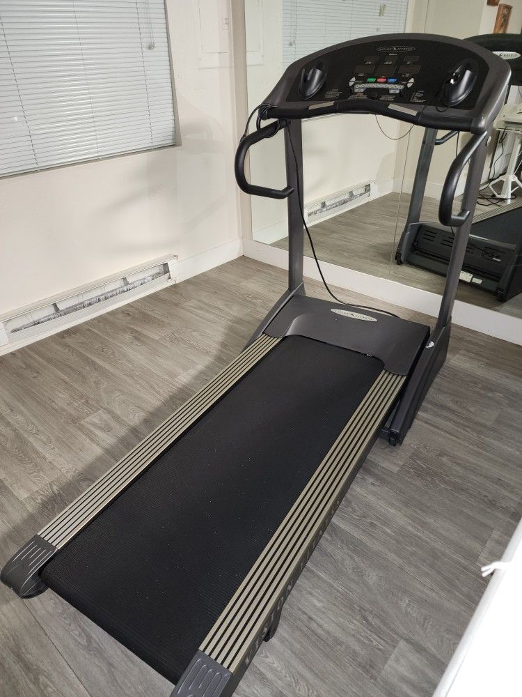 vision fitness treadmill t9450 for Sale in Kent, WA OfferUp