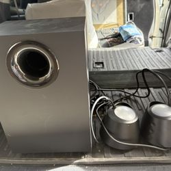 Gaming Speakers with LIGHTSYNC RGB g560 lightsync s/n 2115gg002fb8