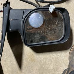 2006-2010 Infinity QX56 Side View Mirrors