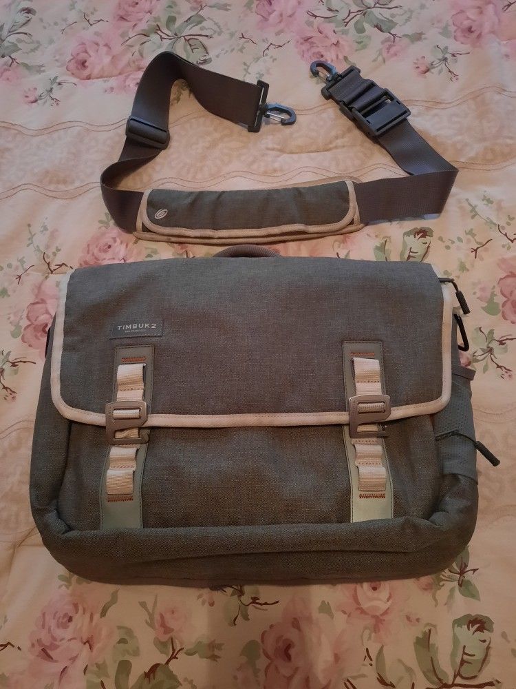 Timbuk2 Messenger Bag LIKE NEW CONDITION