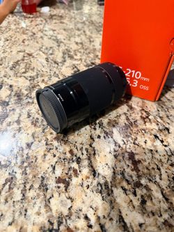Sony 55-210 mm telephoto zoom lens