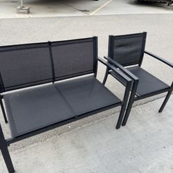 Garden Chair Set / Un Set De Sillas Para El Patio En Salinas Ca