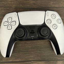PS5 controller white
