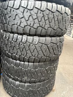 Llanta 35x12.50R17 NITTOS