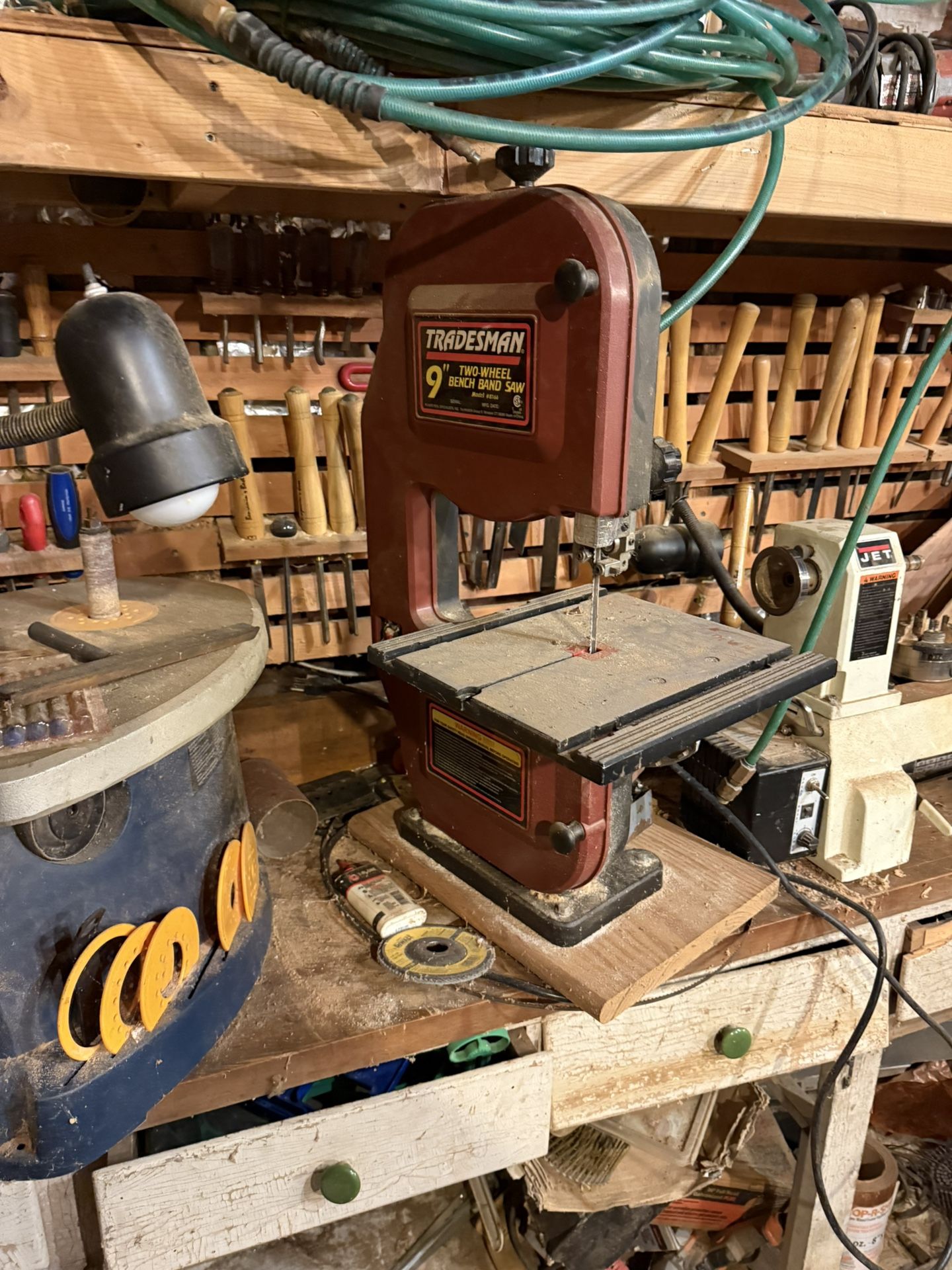 Tradesmen 9 inch bandsaw