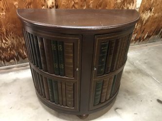 Tv stand w storage table