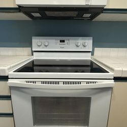 Microwave And Electric Stove 