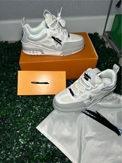 Skate shoes