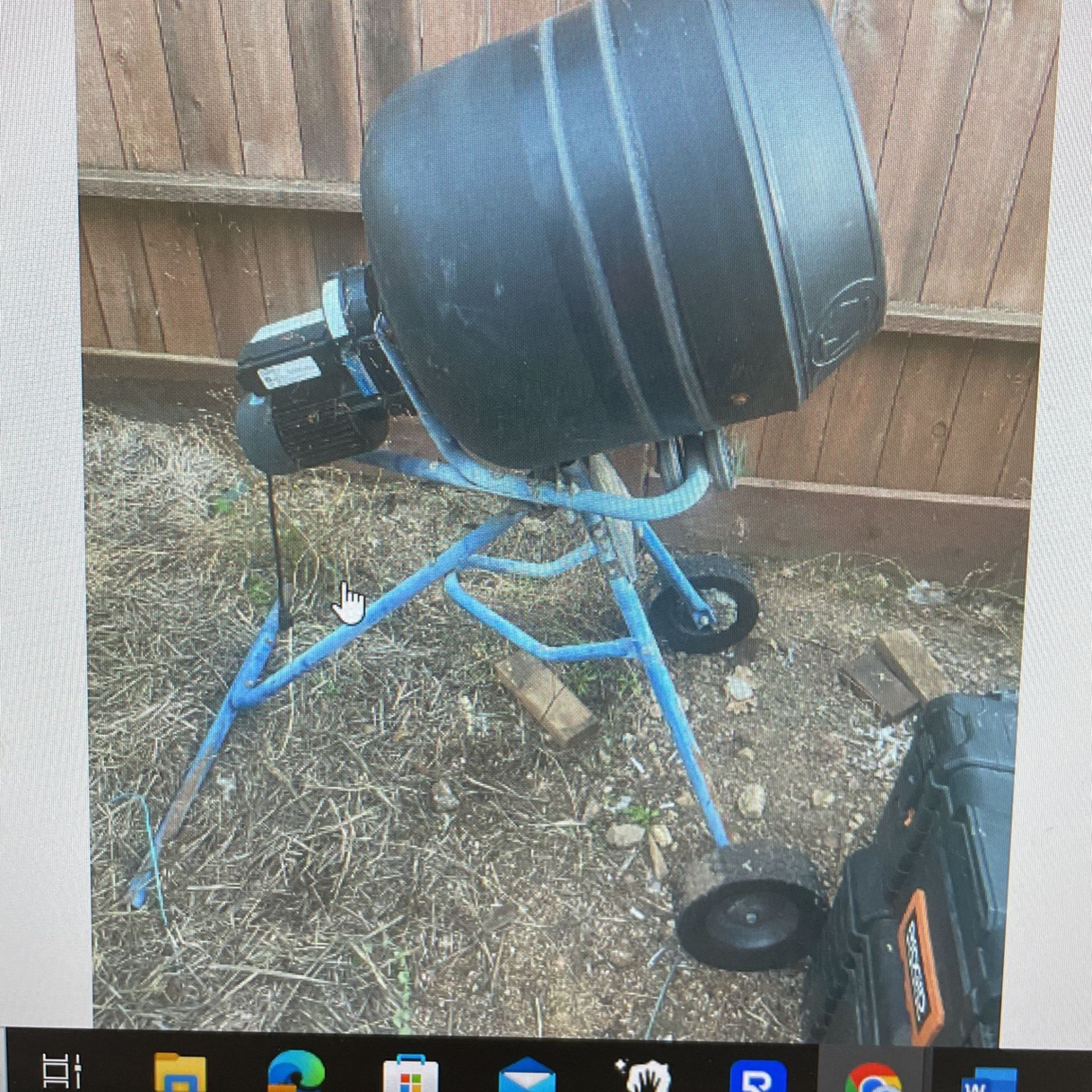 Kobalt Concrete Mixer