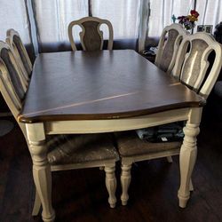 Dining room Table , Lamps And Dishes