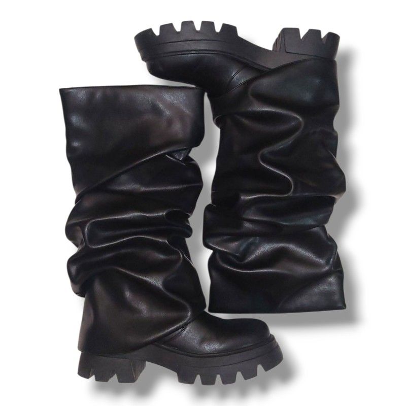 VOMIRA Slouchy Fold Over Boots - Round Toe, Wide Calf, Black Platform, Size 6.5