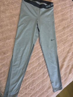 Nike Pro size L