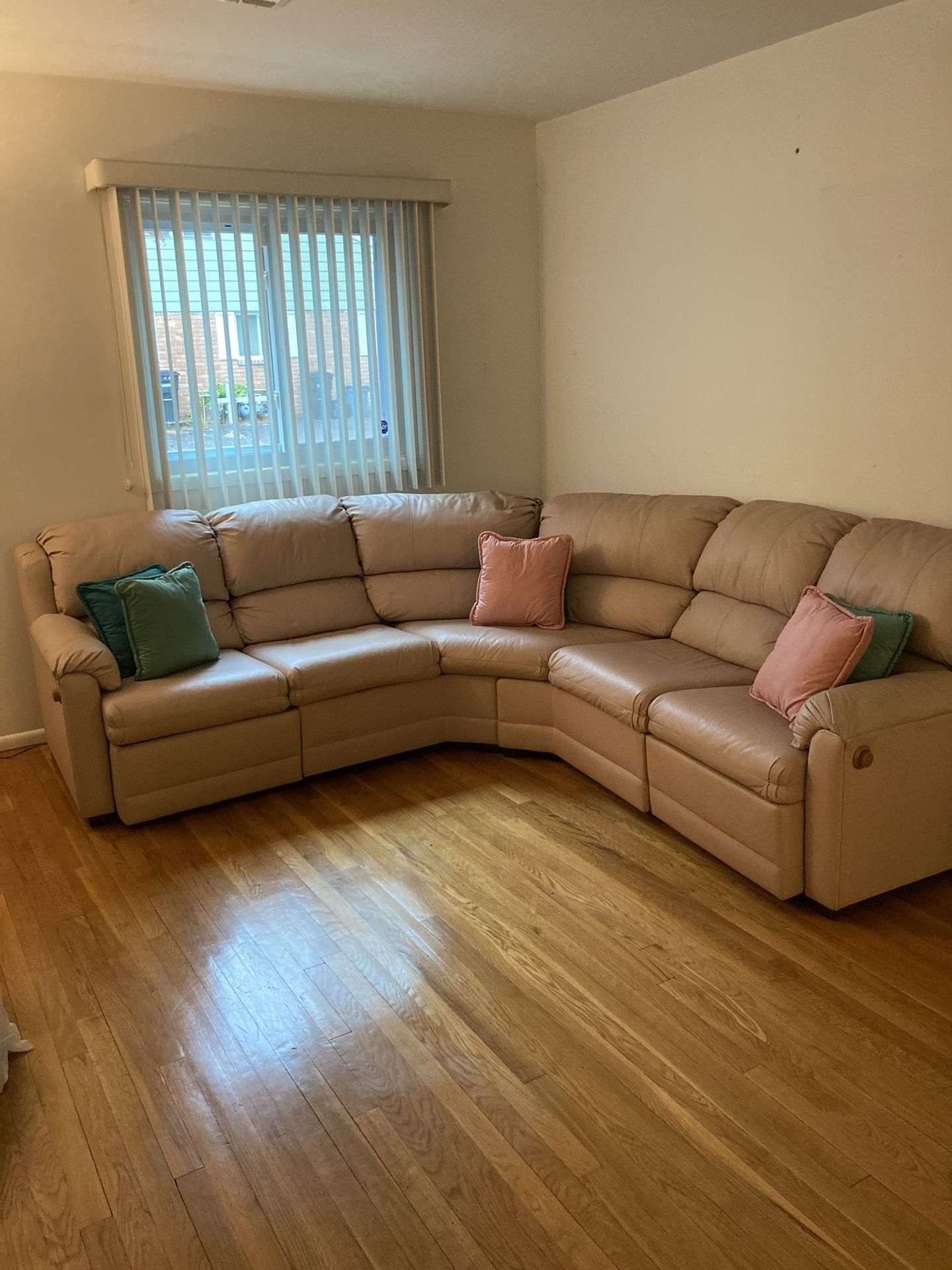 Sectional Couch for Sale in Lakehurst, NJ OfferUp