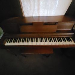 Wurlitzer Upright Piano