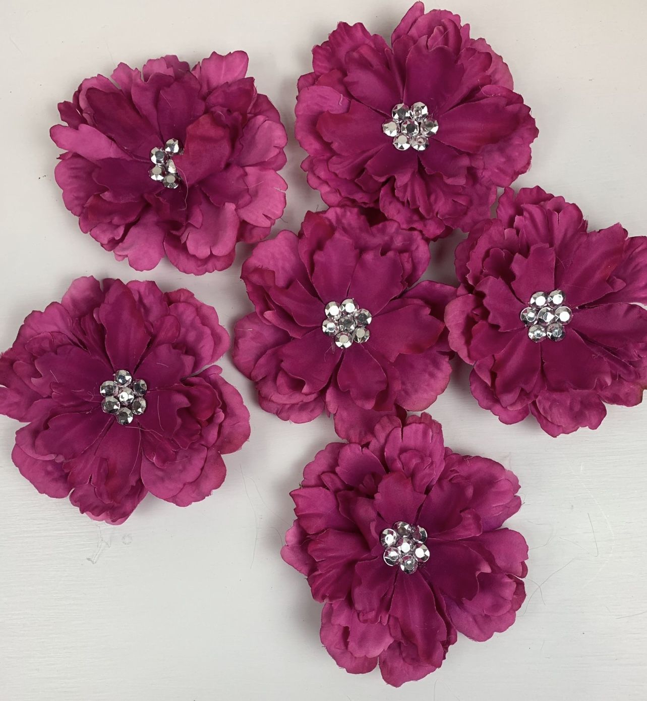 6 Magenta Silver Strapped Flowers