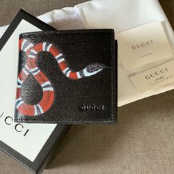 Gucci Wallet 